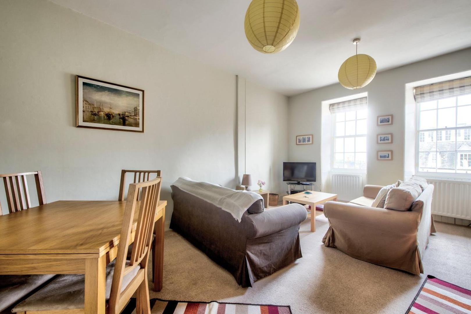 Guestready - Charming Home In Old Town Edinburg Exteriör bild